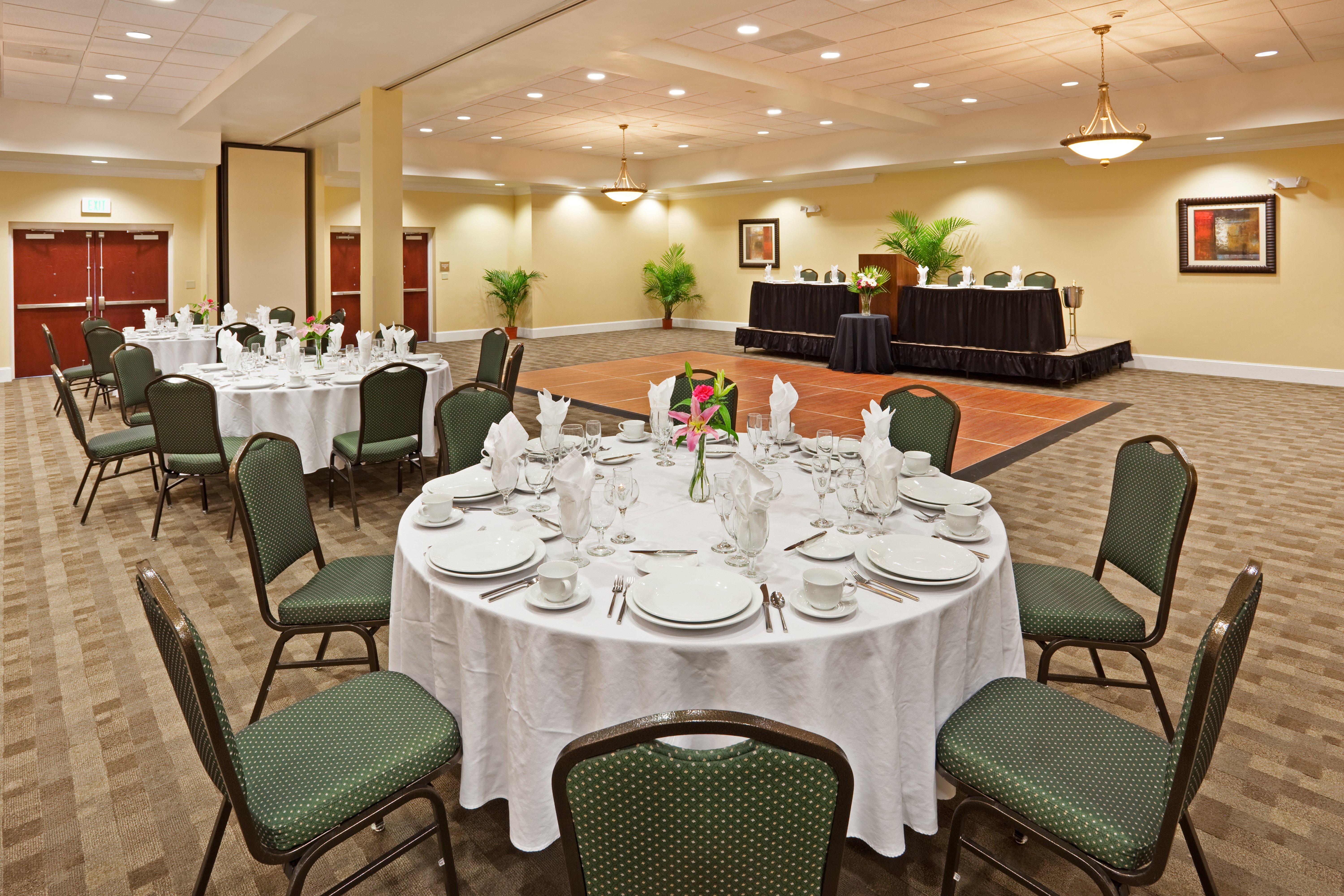 Holiday Inn Hotel & Suites Beaufort At Highway 21 By Ihg Екстер'єр фото