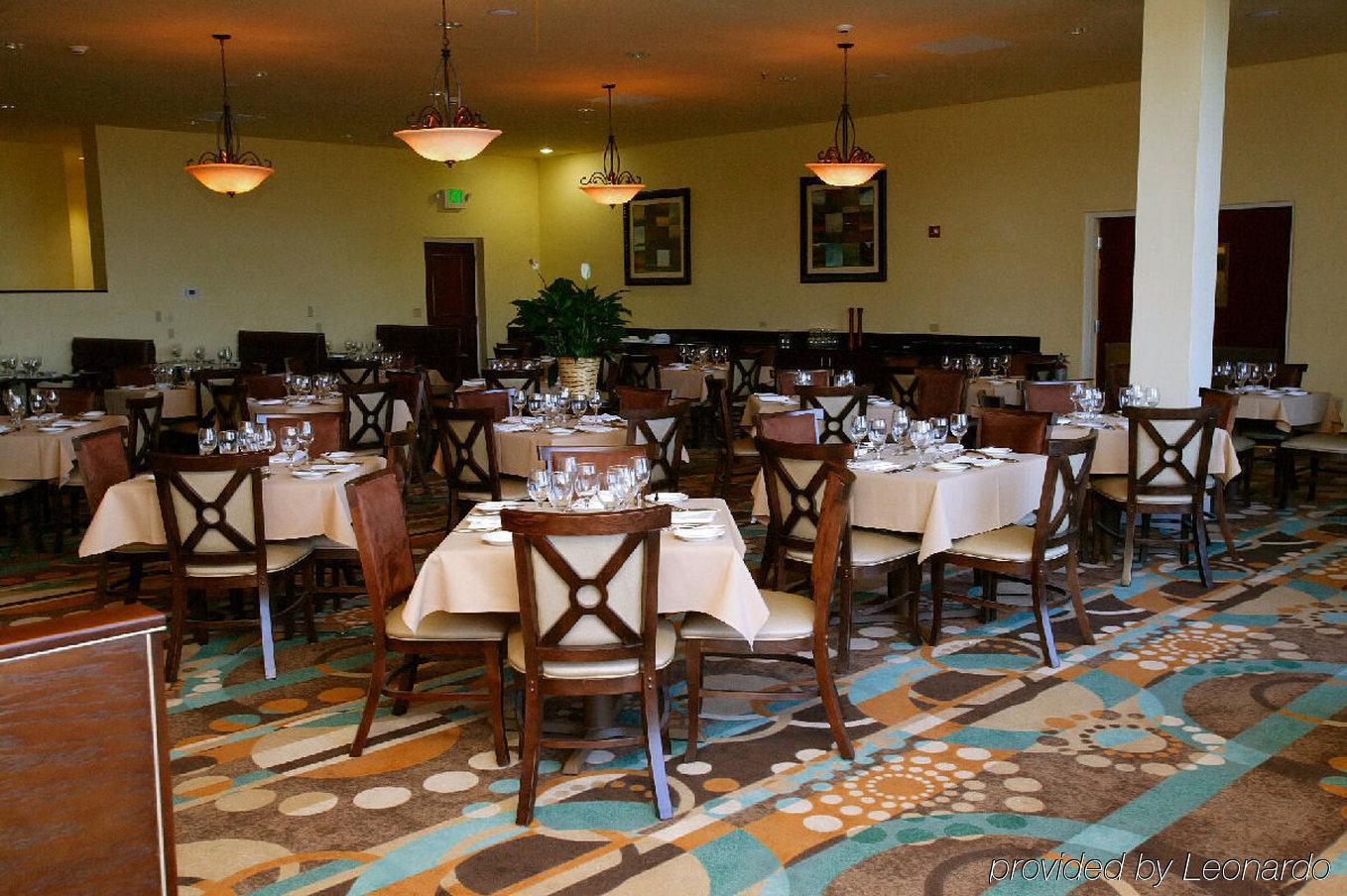 Holiday Inn Hotel & Suites Beaufort At Highway 21, An Ihg Hotel Ресторан фото